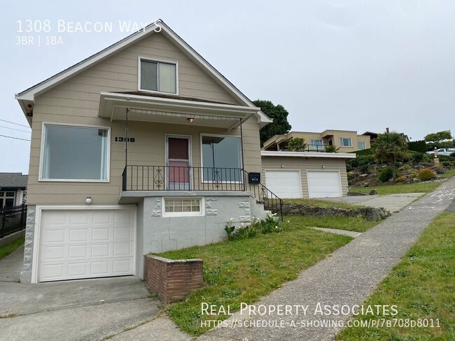 Photo - 1308 Beacon Wy S House