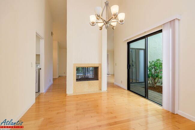 4015 Villa Vista