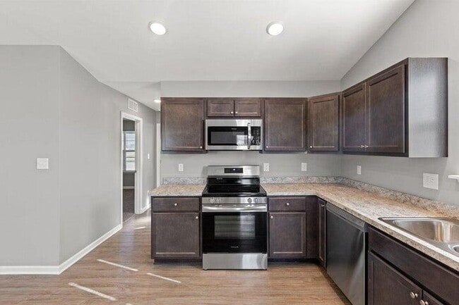 Photo - 221 Parker Pl