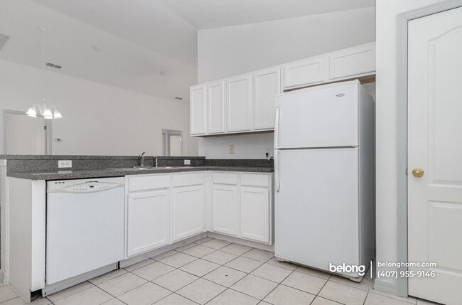 Photo - 923 Sandy Ridge Dr