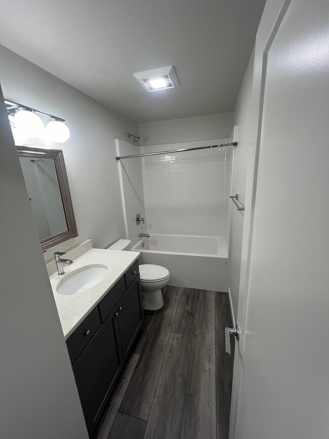 Photo - 772 River Bnd Ln
