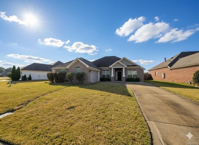 Photo - Located in Deer Creek