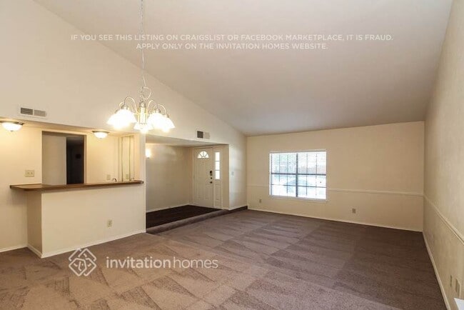 Photo - 421 Kingsbridge Dr