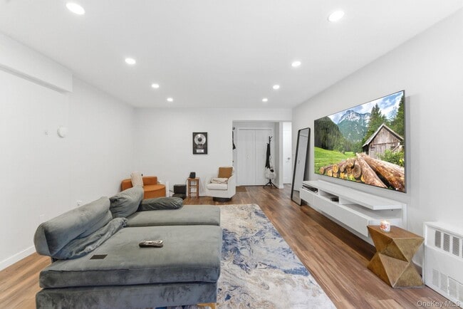250 N Broadway Unit 5B
