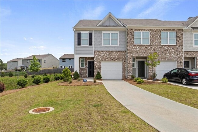 Photo - 595 Magnolia Cir Townhome