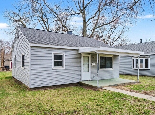 Building Photo - 613 N Ashland Ave