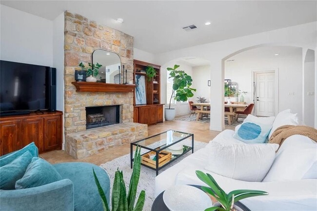 Photo - 15 Chandon Ln