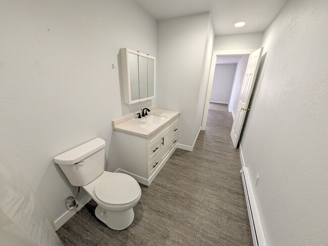 Photo - 102 S Main St