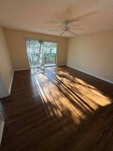 Photo - 1100 Crestwood Ct S Unit 1104