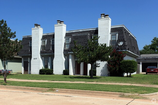 Photo - Raintree Place