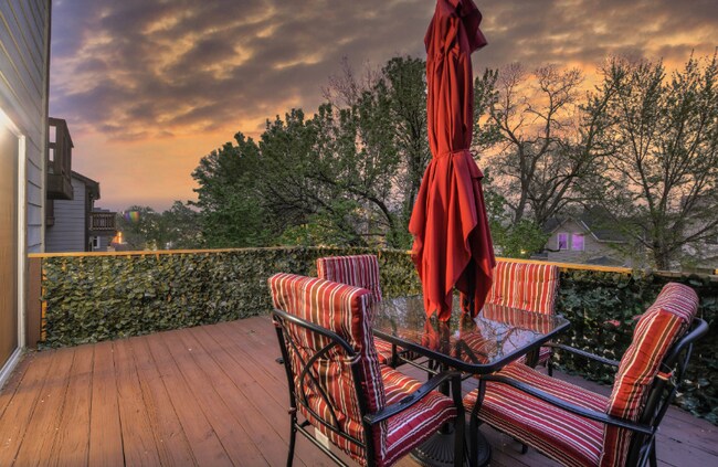 Photo - 201 N 48th St