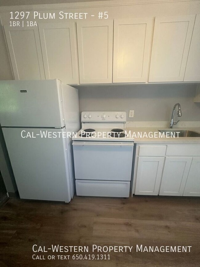 Photo - 1297 Plum St Unidad #5