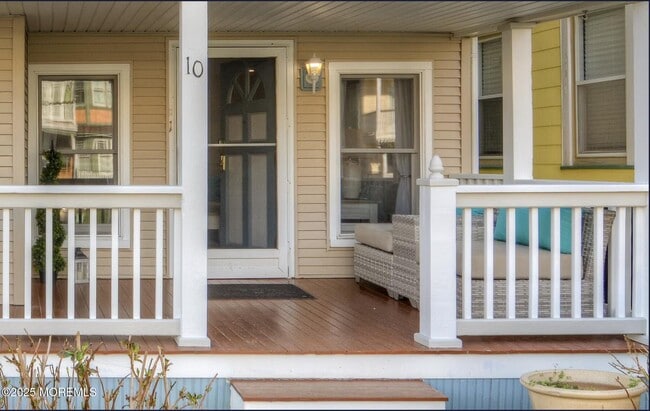 Photo - 10 Seaview Ave