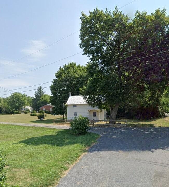 Photo - Handyman Special! Rent or Rent-to-Own – 3 ...