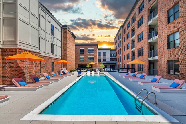 Meeting Street Lofts