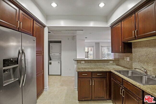 Photo - 1212 McClellan Dr Unit ph1