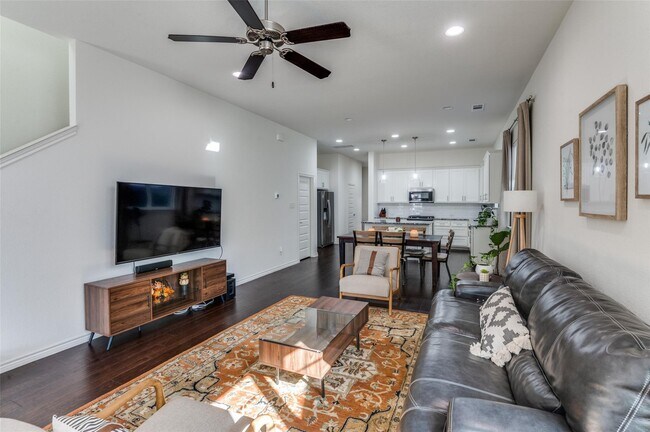 Photo - 5116 Slate St