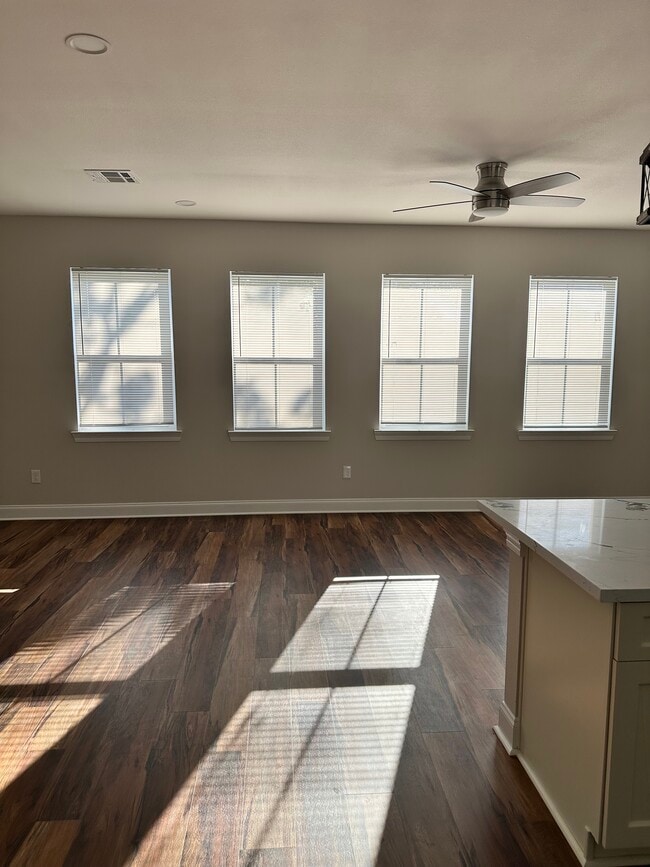 Photo - 8704 Pritchard Pl