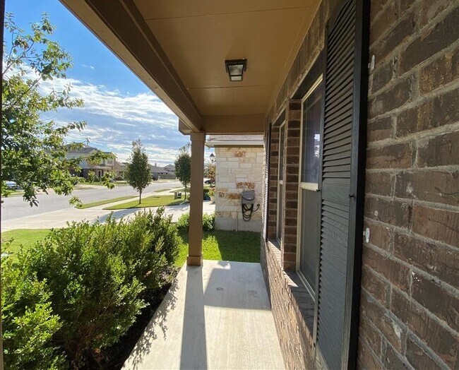 Photo - 18501 Moreto Loop