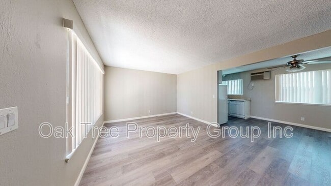 Photo - 1637 Catalina Ct