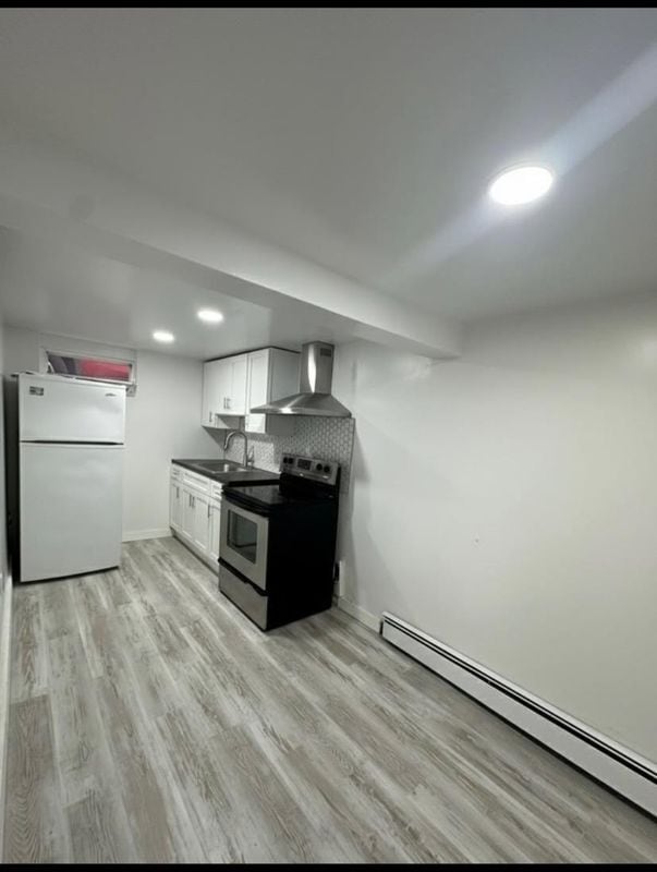 62 Moffitt Blvd Unit Apartment