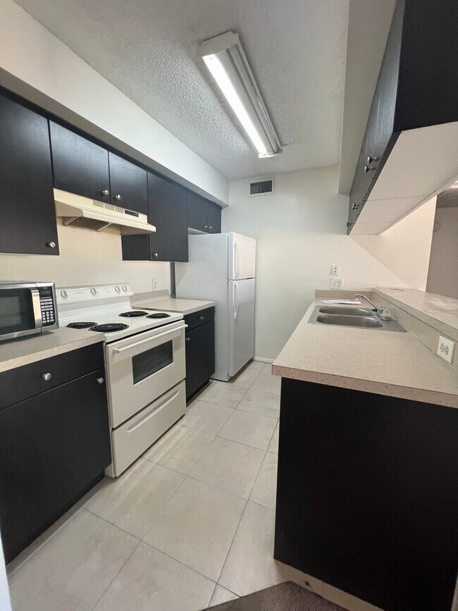 Photo - 5321 Summerlin Rd