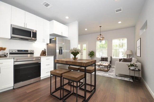 Photo - 18825 Luminescent Ln Rental