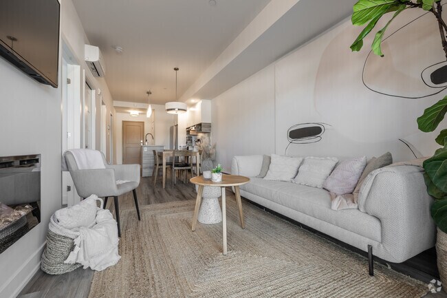 Champlain Village 1BR, 1BA w/ Den - 735SF - Living Room