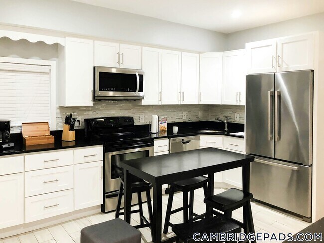 Photo - 7 Story St Unidad 1