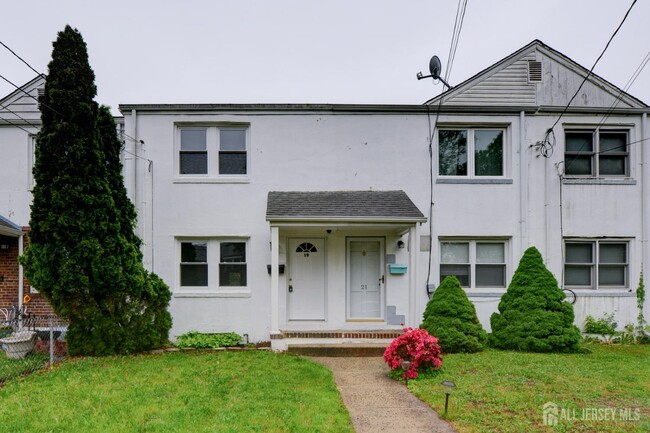 Photo - 19 Roosevelt Ct Townhome