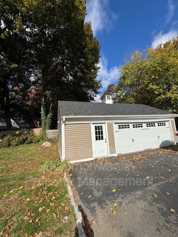 Photo - 49 Hoppin Hill Ave