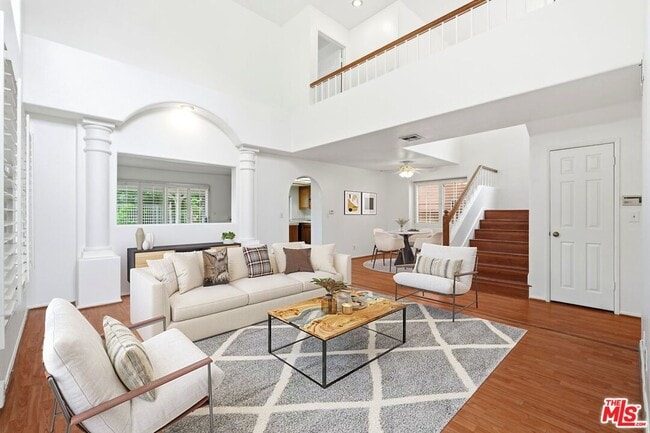 Photo - 25842 Browning Pl