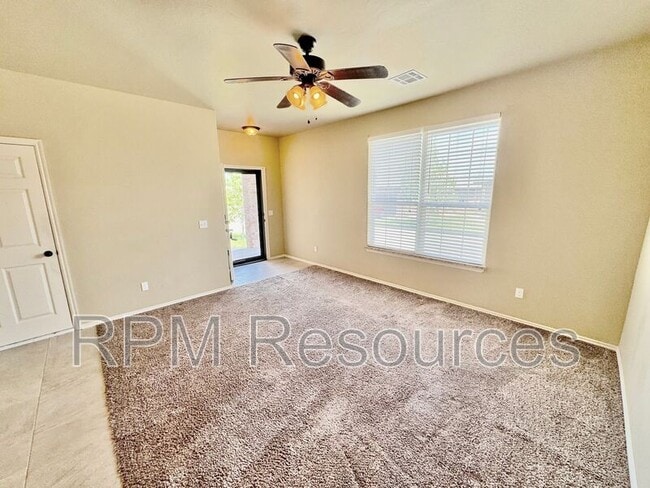 Photo - 177 Bison Ct Way