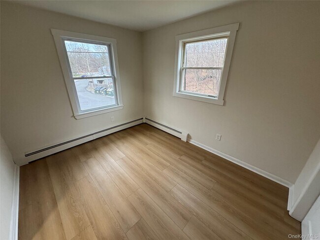 Photo - 98 E Market St Unit D3