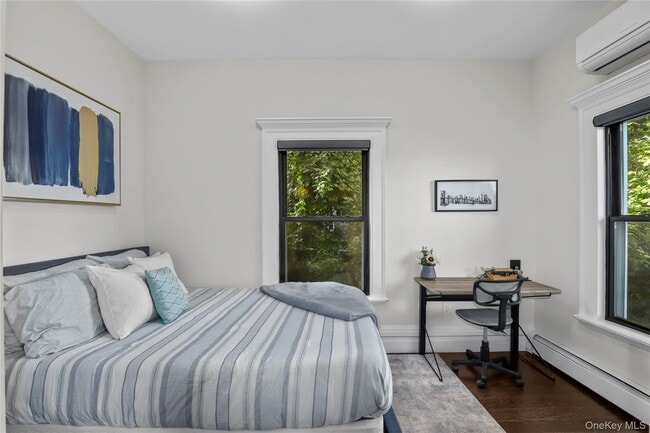 Photo - 753 Warburton Ave Unit 2
