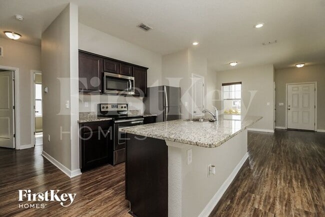 Photo - 3009 Nova Scotia Wy