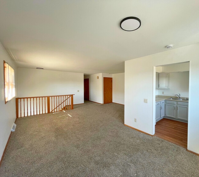 Photo - 705 Willow Run St