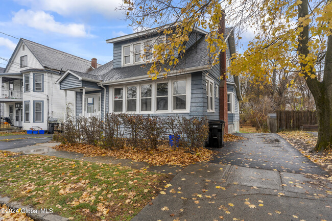 Photo - 6 Blakely Ct Townhome