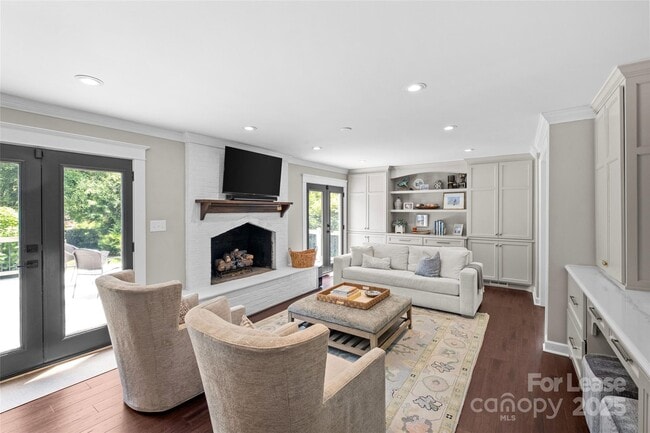 Photo - 2544 Ainsdale Rd