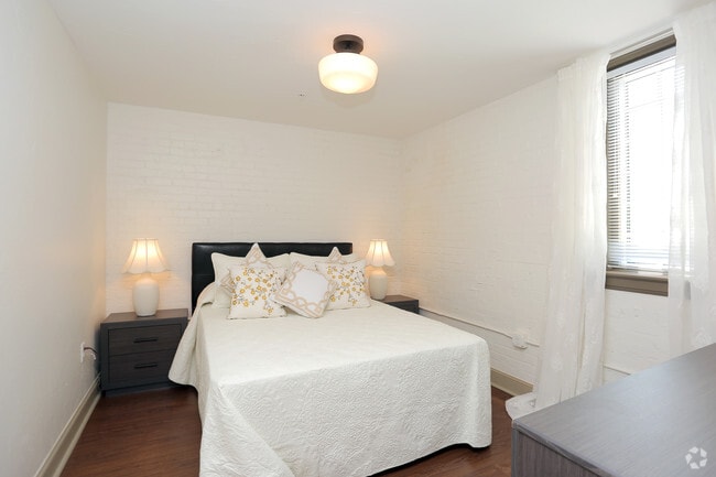 1BR - Bedroom