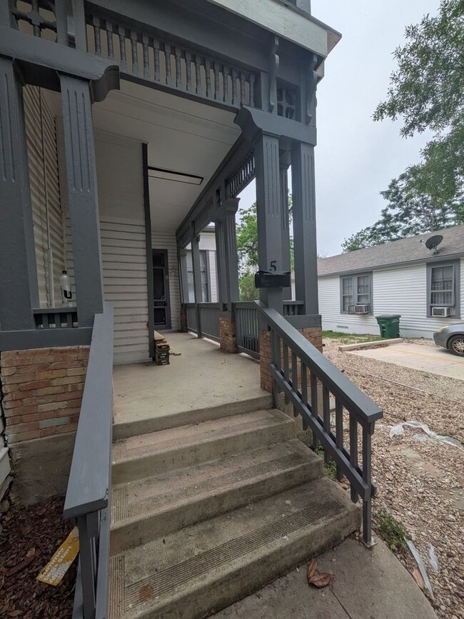 Photo - Government Hills 1 Bedroom close to The Pearl and Fort Sam Houston in the heart of San Antonio Unit #5