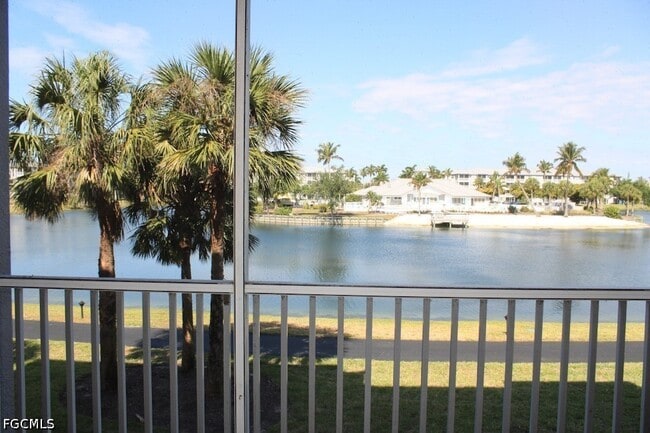 Photo - 16625 Lake Cir Dr Unit 523