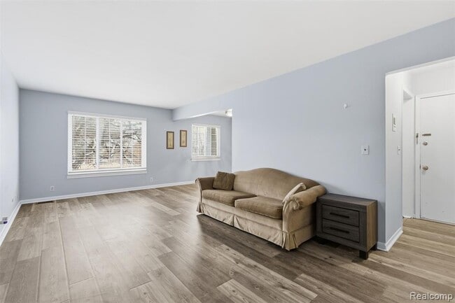 Photo - 39435 Van Dyke Ave Unit 308