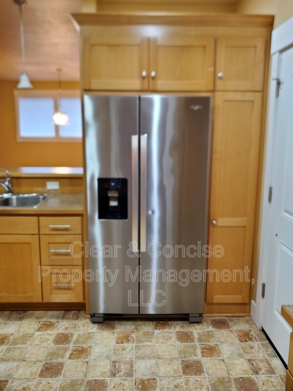 Photo - 920 Arcadia Dr