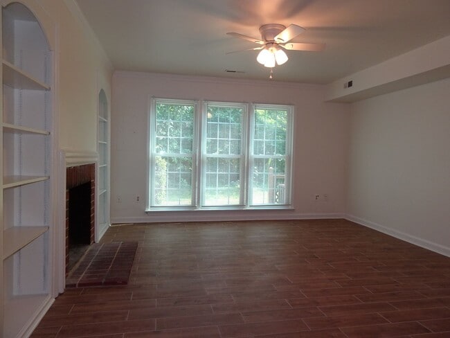 Photo - 3 Bedroom 2.5 Bath Condo in Yorkshire Downs for Rent