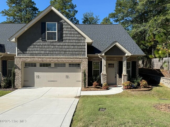Photo - 300 Mashie Ct