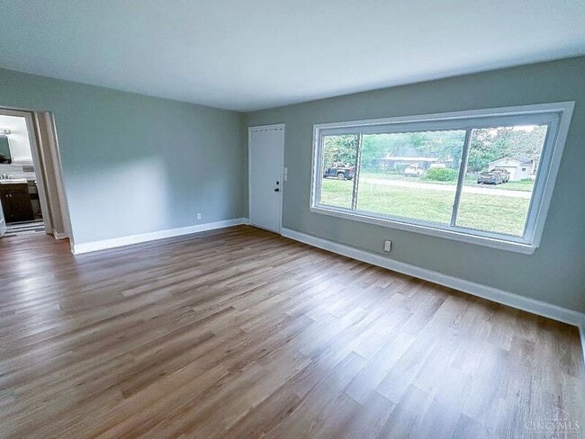 Photo - 1470 Antoinette Ave