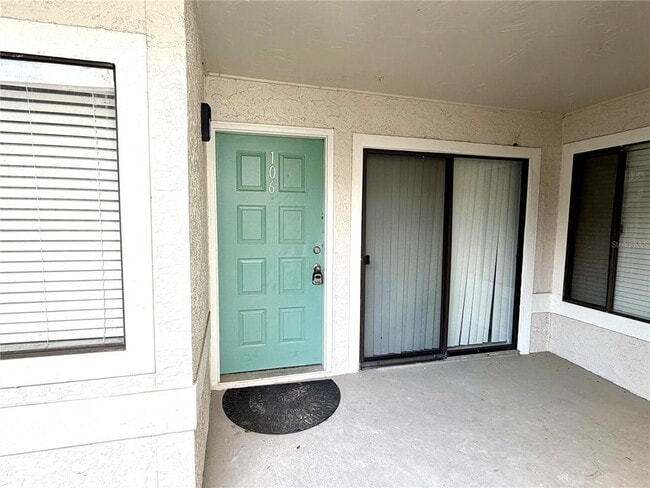 Building Photo - 564 Breckenridge Vlg Unit 106