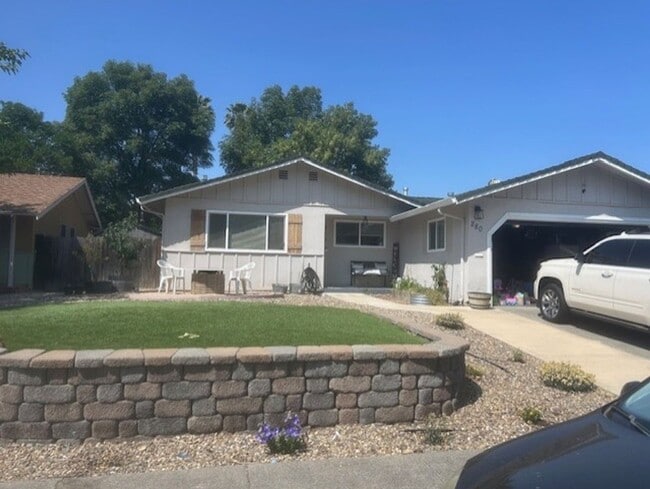 Building Photo - AVAILABLE NOW Rental