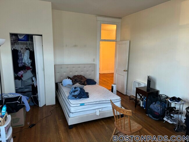 Photo - 1254 Commonwealth Ave Unidad 1